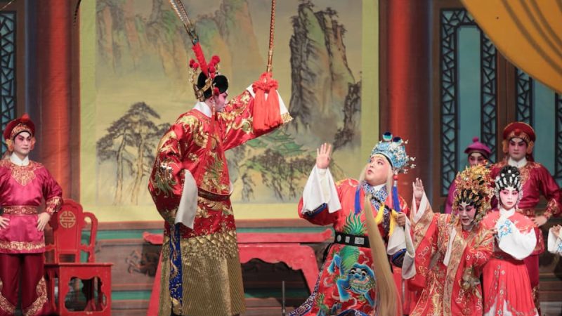 The Influence of Chinese Opera on Red Packet Art